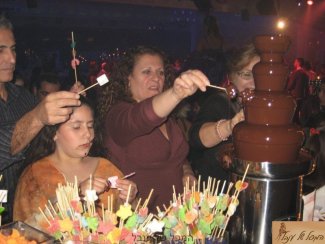 מפל שוקולד לימי הולדת